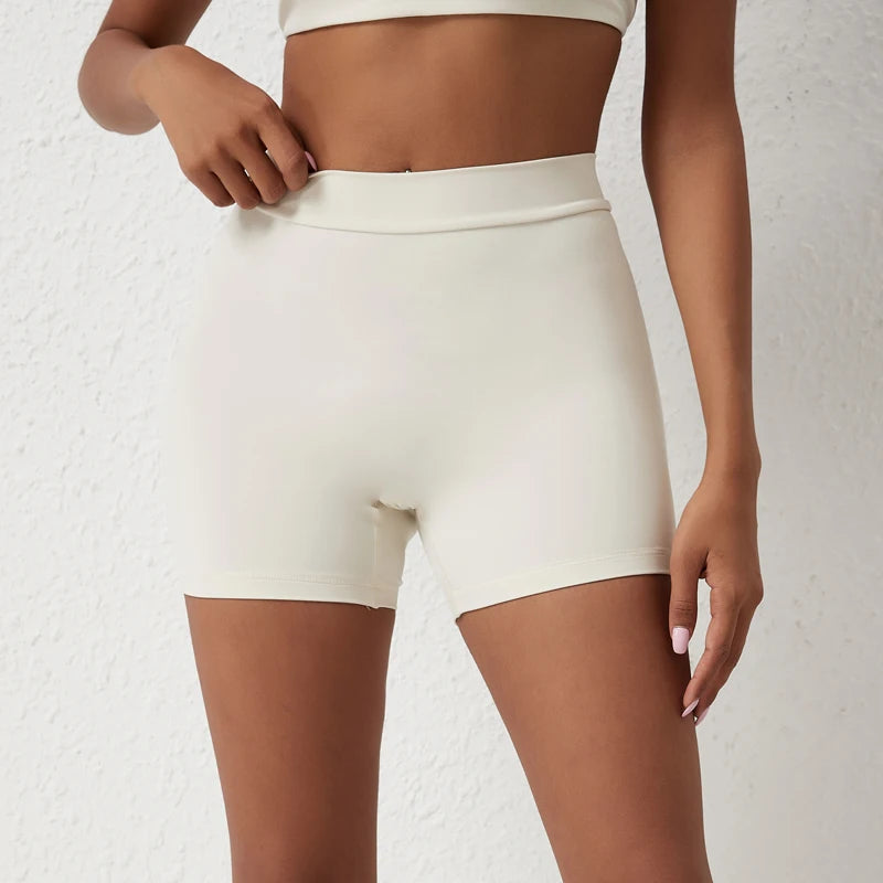 Core Sculpt V-Back Scrunch Shorts